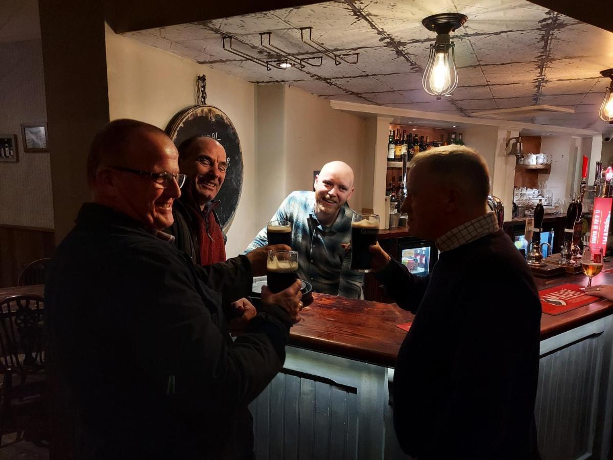 Hotel Trawden Arms Community Owned Pub Winewall Exteriér fotografie