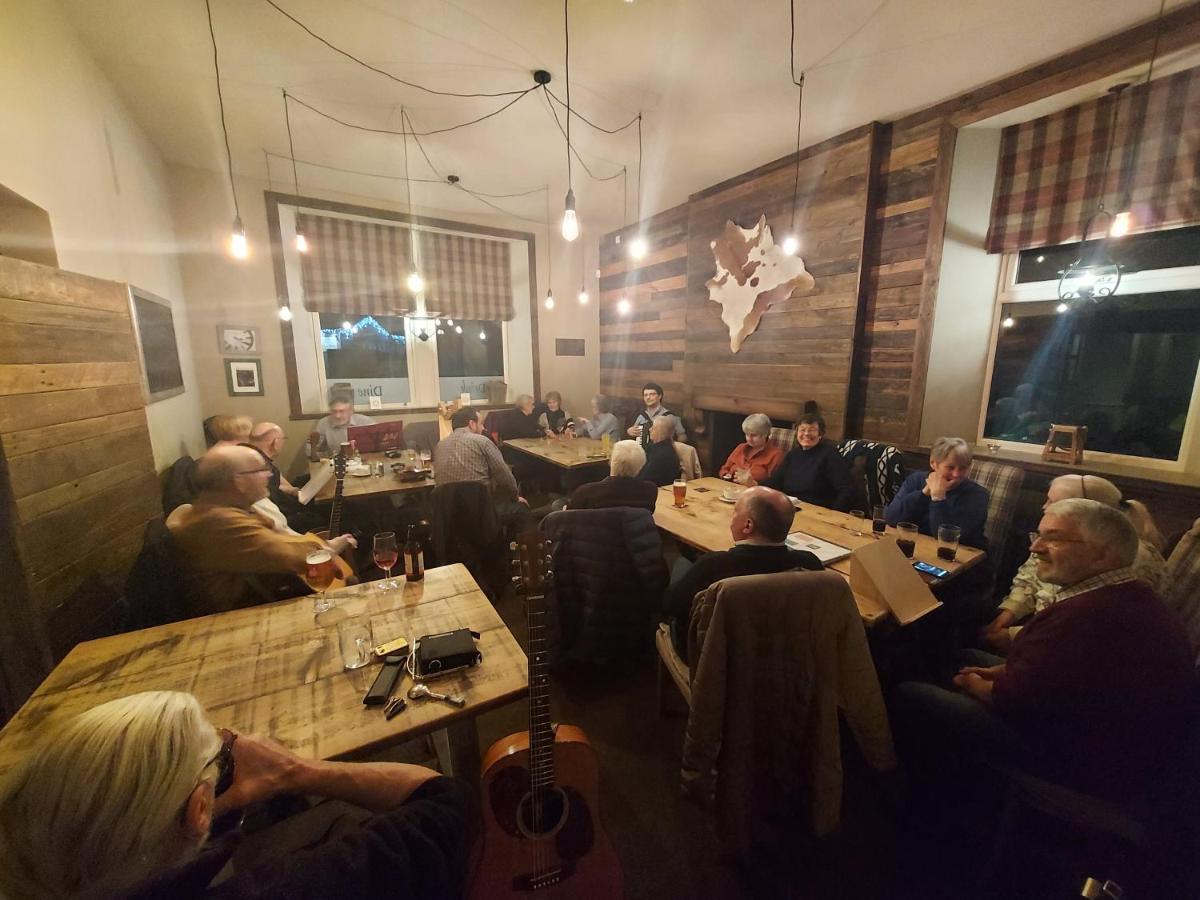 Hotel Trawden Arms Community Owned Pub Winewall Exteriér fotografie