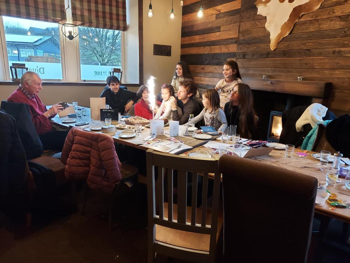 Hotel Trawden Arms Community Owned Pub Winewall Exteriér fotografie